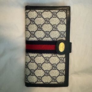 Gucci Boston Wallet-used